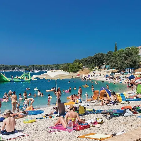 3 Bedroom Gorgeous In Дом отдыха